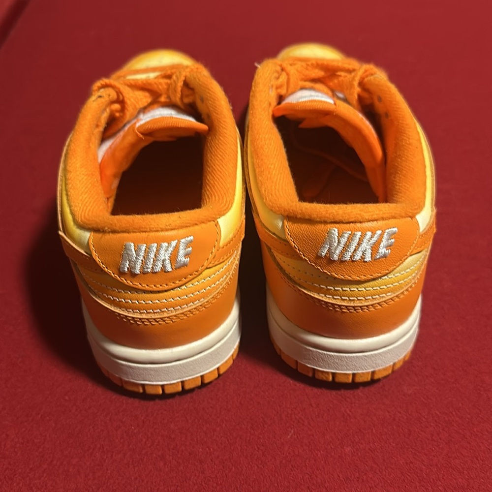 orange dunks - Picture 2 of 3